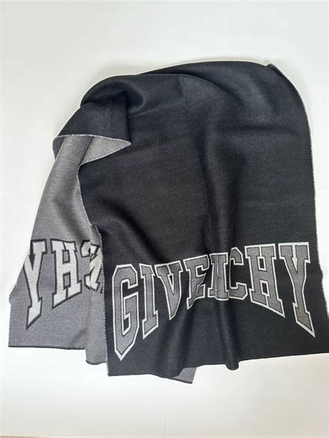 sciarpa givenchy